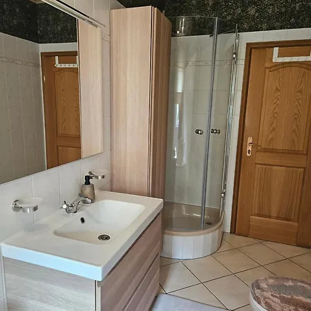 Zentrumsnahes Gaestezimmer In Habitación en casa particular