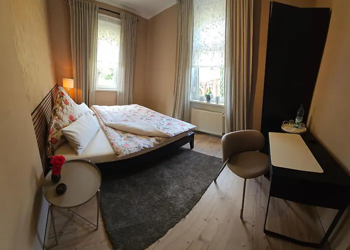 Zentrumsnahes Gaestezimmer In Habitación en casa particular *